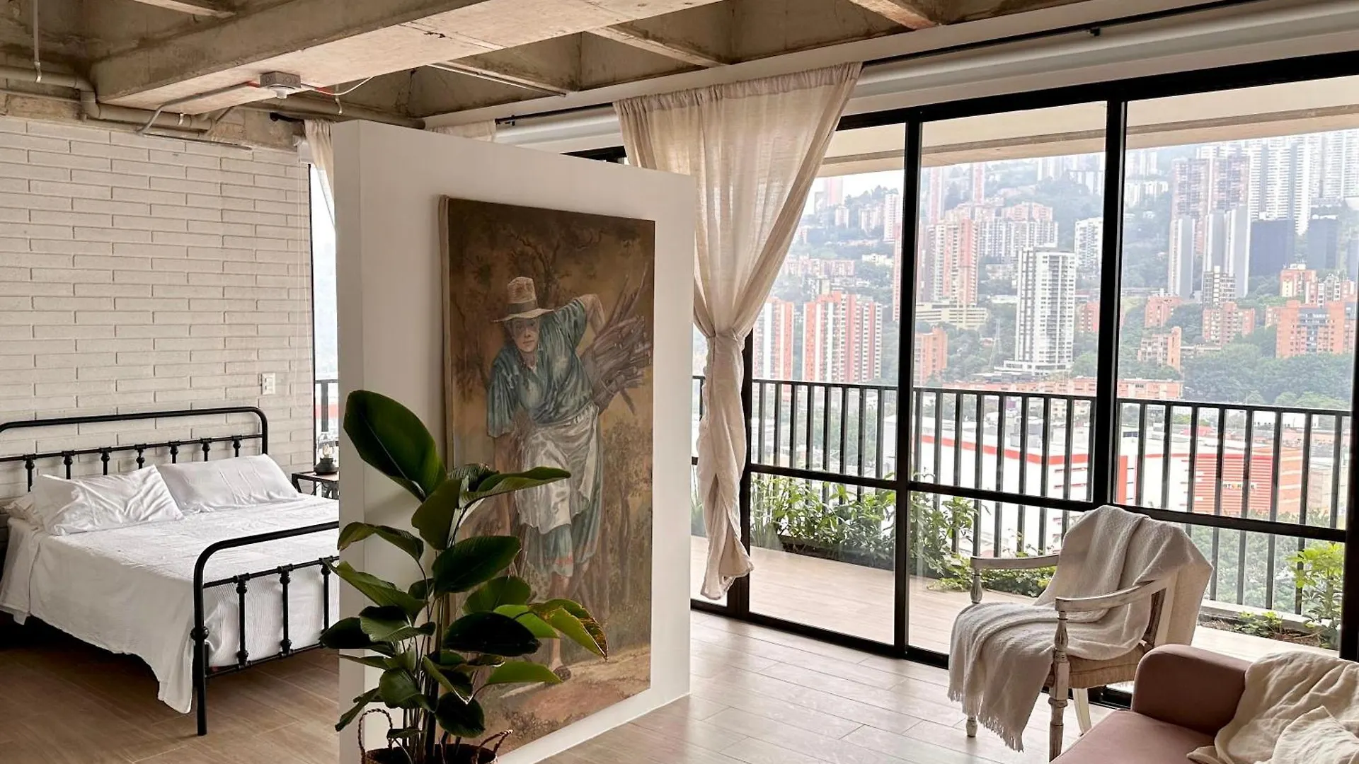 Industrial Loft With Beautiful View Apartment Medellin